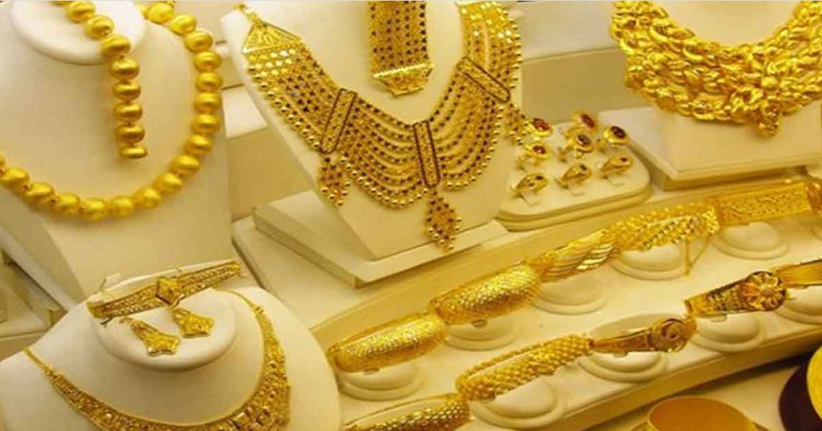 স্বর্ণের বাজারে ব্যাপক দরপতন: আজই কি কেনার সেরা সময়?