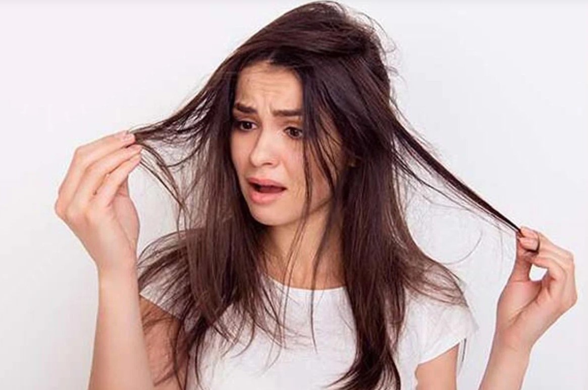 তপ্ত গরমেও চুল থাকবে রেশমি ও ঝলমলে! জেনে নিন ৫টি সহজ টিপস