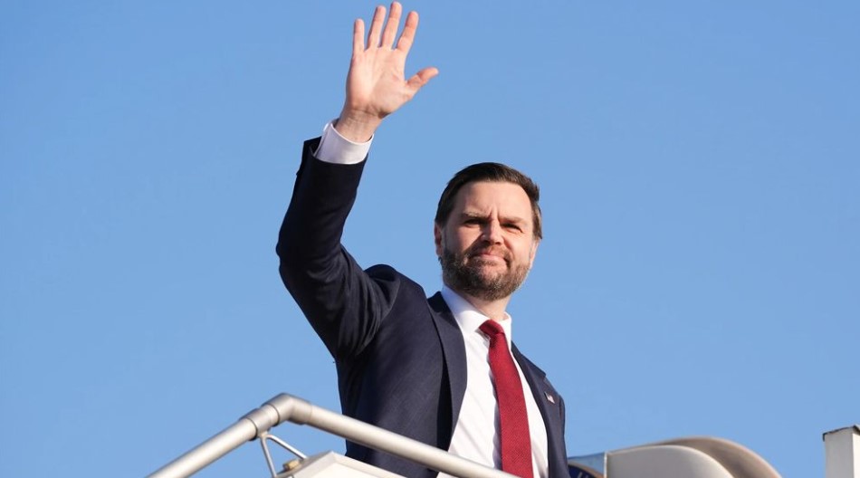 ২১ ঘণ্টার ব্যর্থ মিশন কি এবার সফল হবে? ট্রাম্পের দূতদের সামনে কঠিন চ্যালেঞ্জ