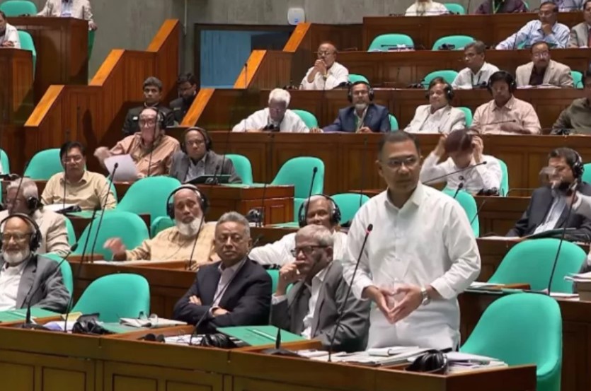 জ্বালানি সংকট রুখতে ১০ সদস্যের মহাপরিকল্পনা! প্রধানমন্ত্রী ও বিরোধী দলের ঐক্য