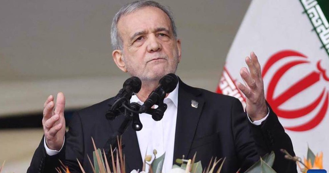 যুক্তরাষ্ট্রের ইতিহাস থেকে শিক্ষা নেওয়া উচিত: ইরানি প্রেসিডেন্ট