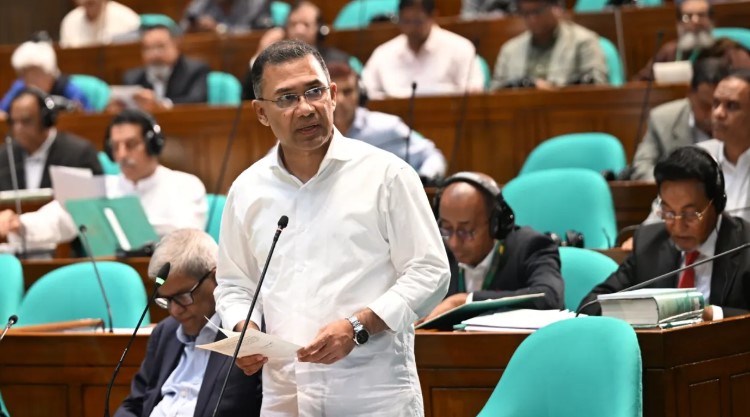 পুলিশসহ জরুরি বাহিনীর তেলের রেশনিং তুলে নেওয়া হয়েছে: প্রধানমন্ত্রী 