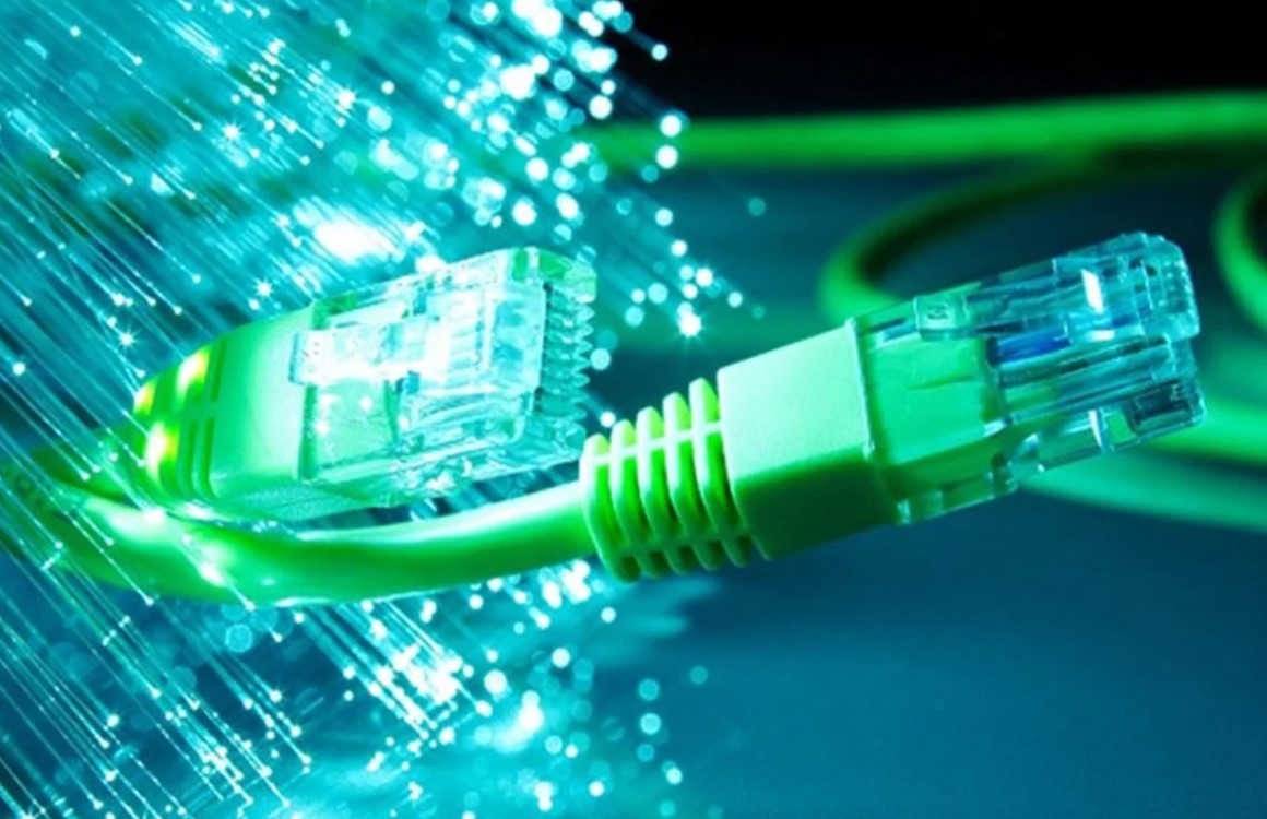 বাফারিংয়ের দিন শেষ! সাশ্রয়ী মূল্যে উচ্চগতির ইন্টারনেটের ঘোষণা বিটিআরসির