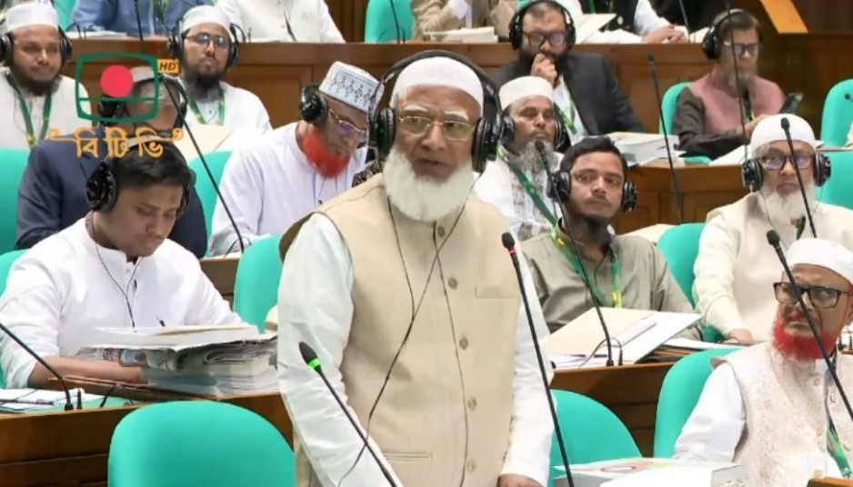 সংসদে ডা. শফিকের হুঙ্কার: ‘দল করতে কি উনার অনুমতি লাগবে?