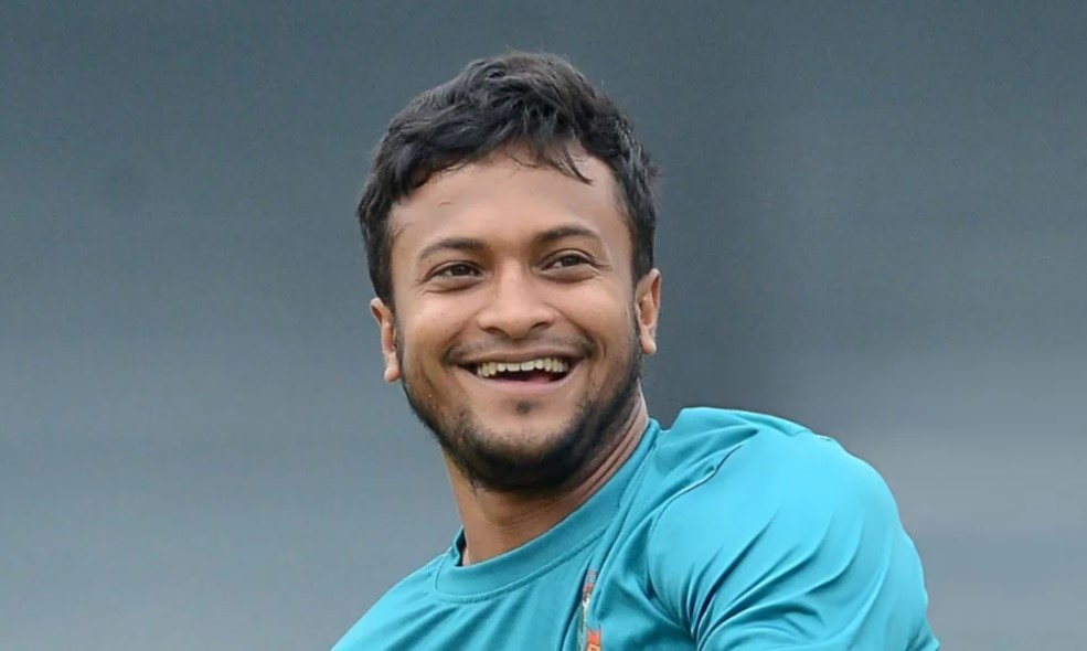 এটা বড় ব্লান্ডার, টি-টোয়েন্টি বিশ্বকাপ না খেলা নিয়ে মুখ খুললেন সাকিব