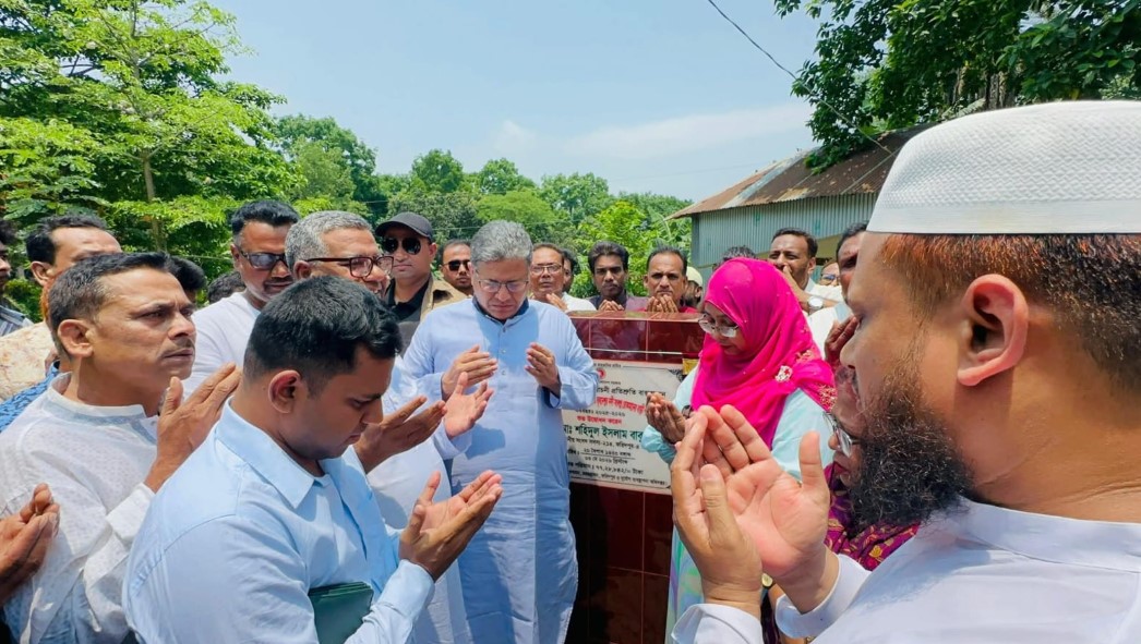 প্রধানমন্ত্রীর প্রতিশ্রুতি বাস্তবায়ন: চরভদ্রাসনে খাল খনন কর্মসূচির শুভ উদ্বোধন