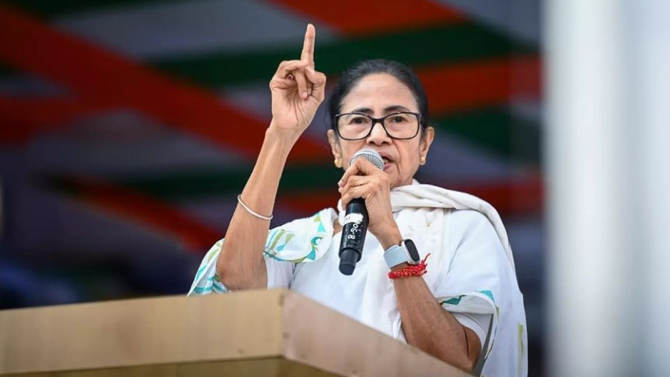 ১০০টিরও বেশি আসন লুট করা হয়েছে: মমতা