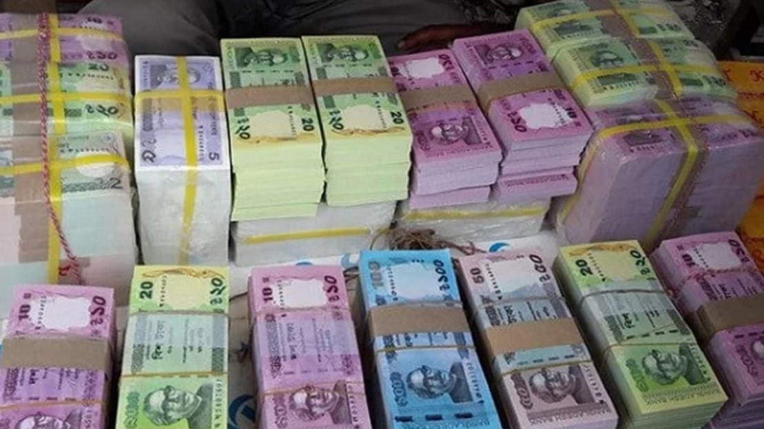 ঈদের আগে নতুন নোটের সংকট: ১৬ হাজার কোটির চাহিদায় মিলছে মাত্র অর্ধেক