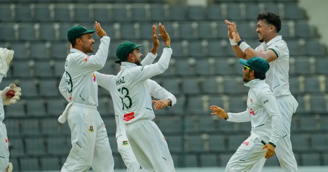 টাইগারদের নিয়ন্ত্রিত বোলিংয়ে দিশেহারা পাকিস্তান: সিলেট টেস্টের রোমাঞ্চকর দ্বিতীয় দিন