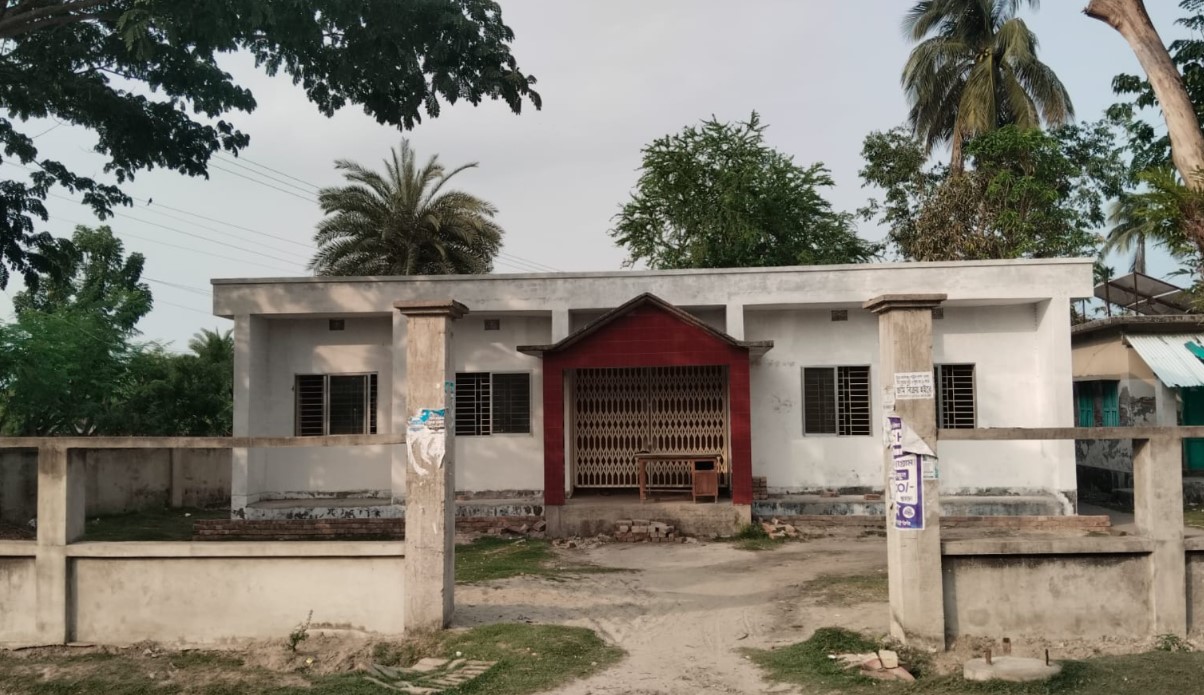 কালিগঞ্জে পোস্ট অফিসের চোরাই গ্রিল উদ্ধার: ভাঙারি ব্যবসায়ী ও নাইটগার্ডের বিরুদ্ধে অভিযোগ