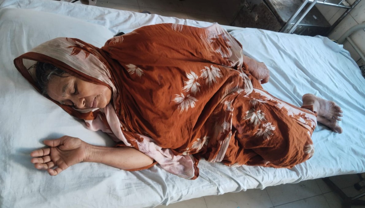 কালিগঞ্জে বৃদ্ধাকে মারধর ও জমি জবরদখলের চেষ্টার অভিযোগ