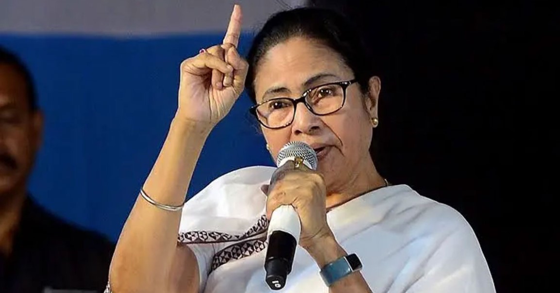 হাদি খুন নিয়ে বিস্ফোরক মন্তব্য: মমতার বিরুদ্ধে ভারতে রাষ্ট্রদ্রোহিতার মামলা দায়ের
