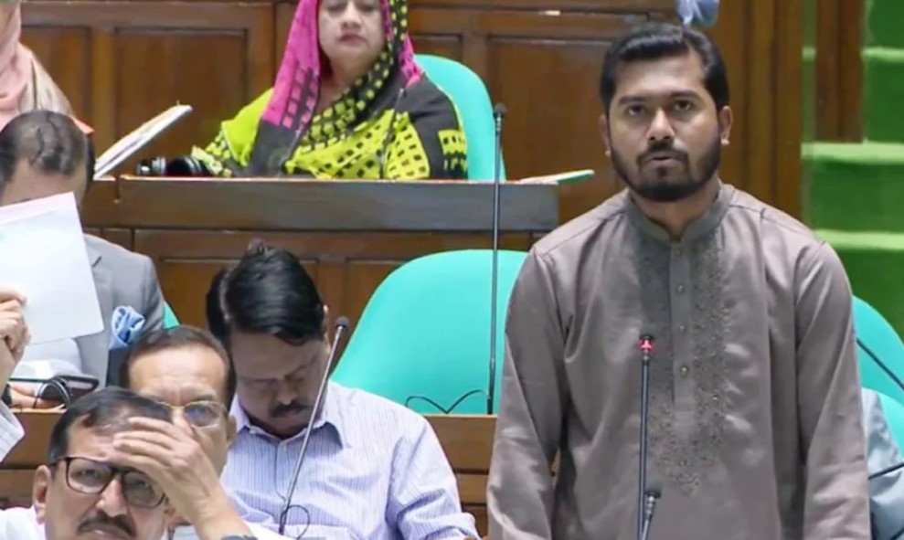 বিশ্বের বুকে দক্ষ ও পেশাদার কর্মী পাঠাতে নিরলস কাজ করছে সরকার: নুরুল হক নুর