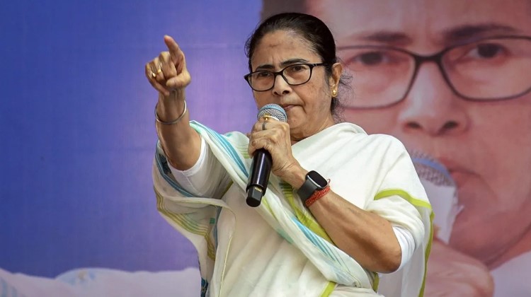 পশ্চিমবঙ্গে রাজনৈতিক তোলপাড়: মমতাকে সরিয়ে তৃণমূলের নতুন চেয়ারম্যান অরূপ রায়