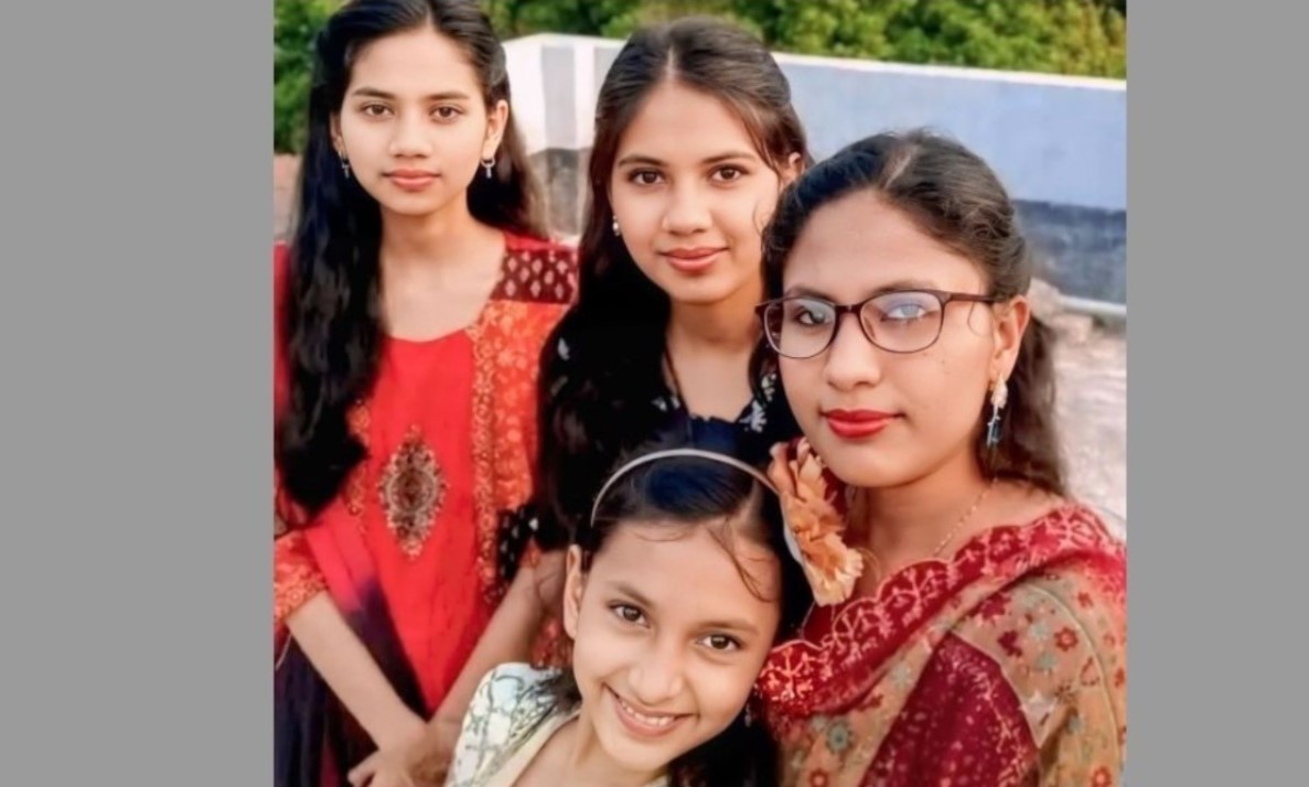 কুমিল্লা হোমনার লটিয়া গ্রামের সামাজিক কবরস্থানে পাশাপাশি ৪টি কবরে দাফন