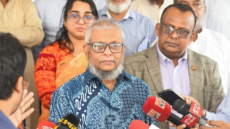 মালয়েশিয়ার শ্রমবাজার পুনরায় উন্মুক্ত, সিলেট সার্কিট হাউসে সুখবর দিলেন প্রবাসী কল্যাণ মন্ত্রী