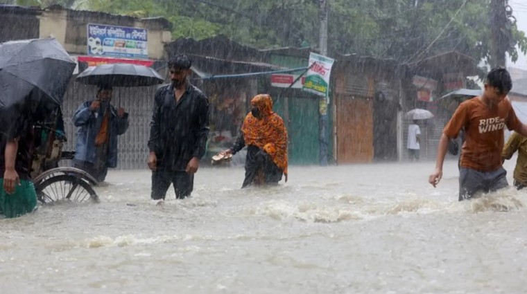 পরবর্তী ৪৮ ঘণ্টায় দেশজুড়ে অতি ভারী বর্ষণের সতর্কতা জারি