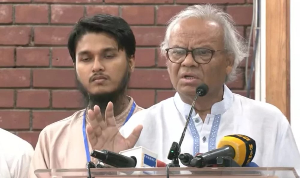 সরকারের সমালোচনার জন্য এখন আর কাউকে গুম হতে হয় না: রুহুল কবির রিজভী