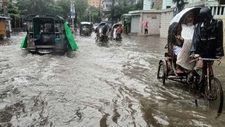 ২৪ থেকে ৪৮ ঘণ্টার বন্যা সতর্কতা: বিপদসীমা ছুঁইছুঁই উত্তরাঞ্চল ও উত্তর-পূর্বাঞ্চলের নদ-নদী