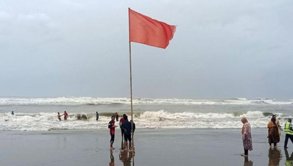 বঙ্গোপসাগরে নতুন লঘুচাপ, চার সমুদ্র বন্দরে ৩ নম্বর সতর্ক সংকেত