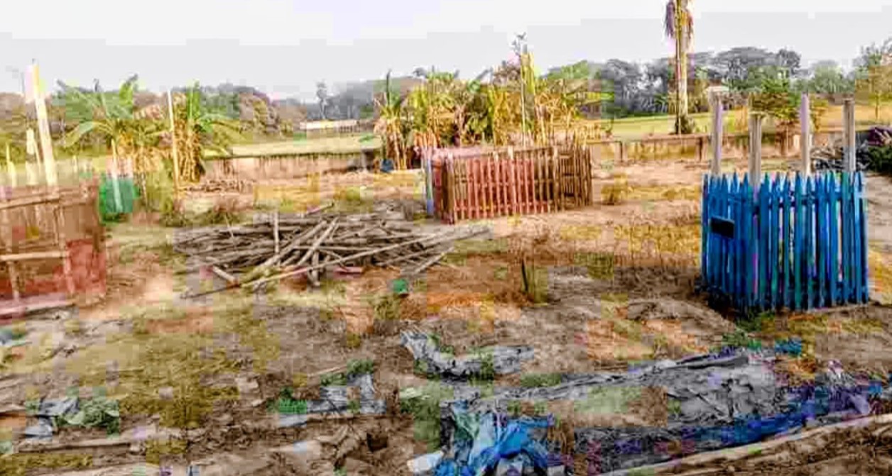 ফরিদপুরে হাজী ডাঙ্গী কবরস্থানে সোলার লাইট চুরি, অন্ধকারে আচ্ছন্ন এলাকা