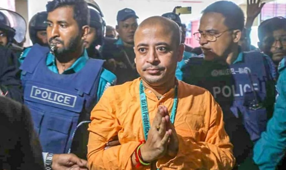 হাইকোর্টে জোড়া মামলায় জামিন পেলেন চিন্ময় কৃষ্ণ দাস