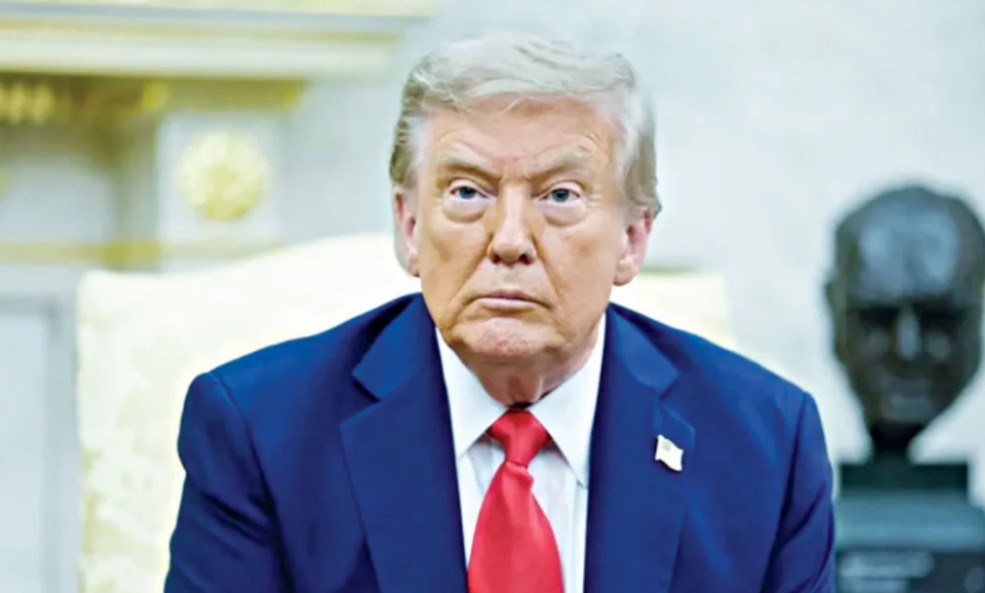 জীবনহানি এড়াতে ট্রাম্পের নতুন কৌশল: হরমুজ প্রণালি নিয়ে কী চুক্তি হতে যাচ্ছে?