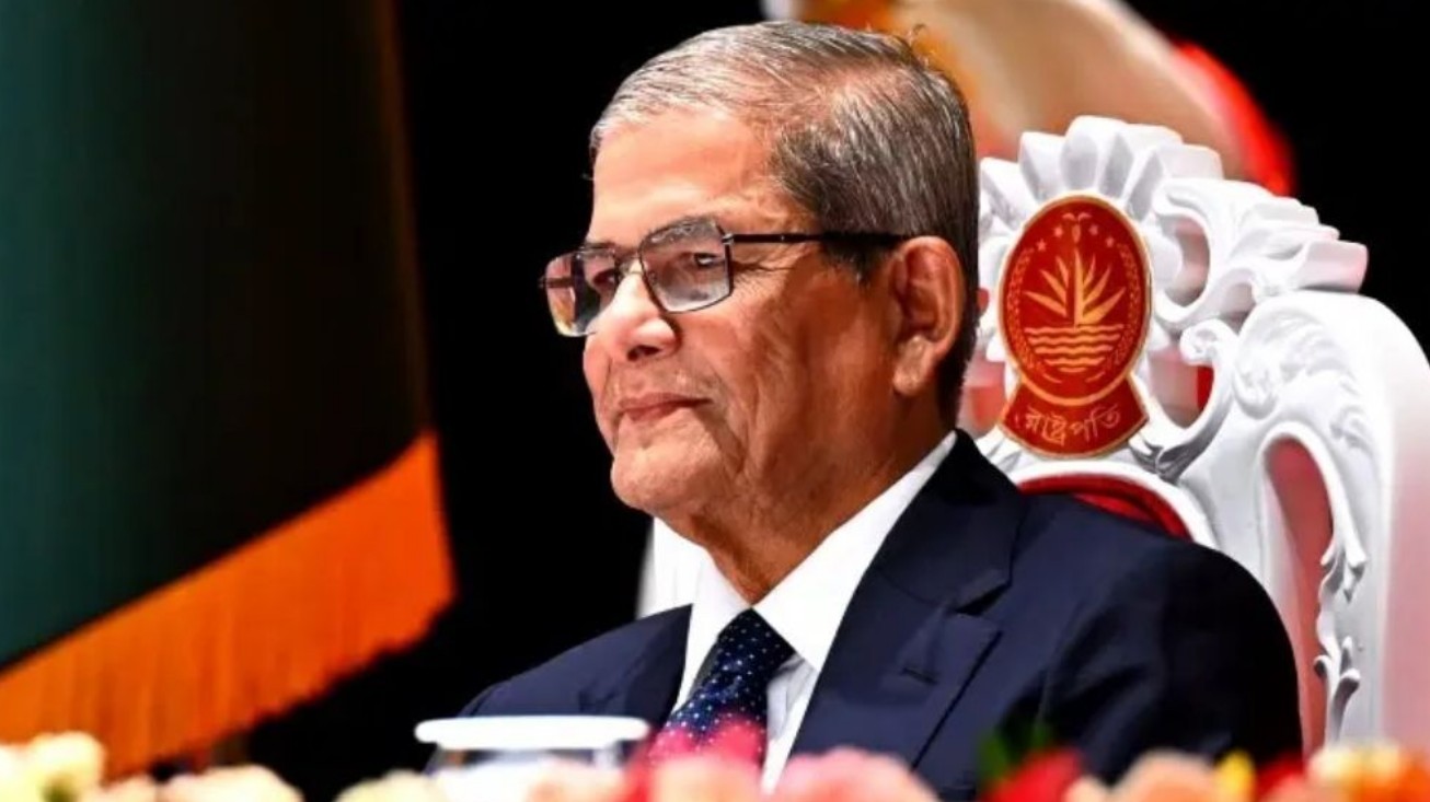 আজ বঙ্গভবনে উঠছেন রাষ্ট্রপতি মির্জা ফখরুল