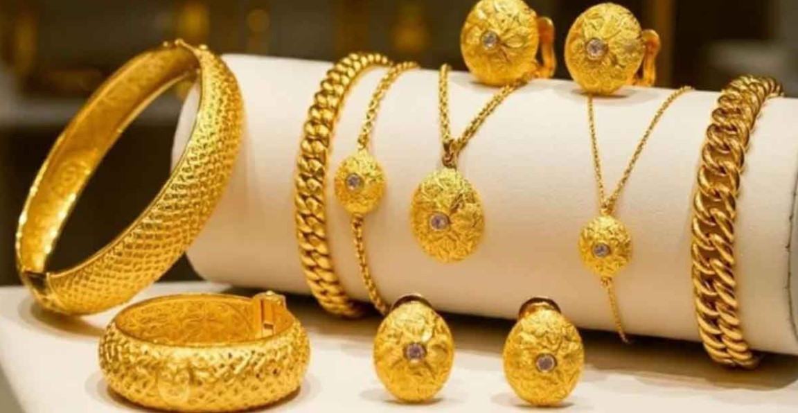 বিশ্ববাজারের ধাক্কায় মূল্যবান ধাতুর দামে বড় পতন