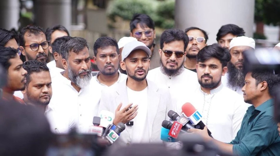 তদন্ত শুরুর আগেই সত্যতা পাওয়ার দাবিতে মানহানি হয়েছে: আসিফ মাহমুদ