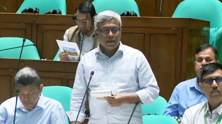 লোডশেডিং পরিস্থিতি নিয়ে জাতীয় সংসদে দুঃখ প্রকাশ করলেন জ্বালানি প্রতিমন্ত্রী