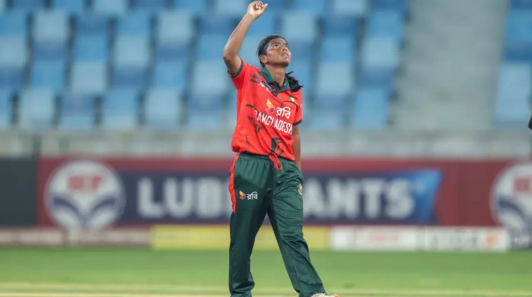 বল হাতে আলো ছড়িয়ে বিশ্বমঞ্চে বাংলাদেশি তারকার নতুন মাইলফলক