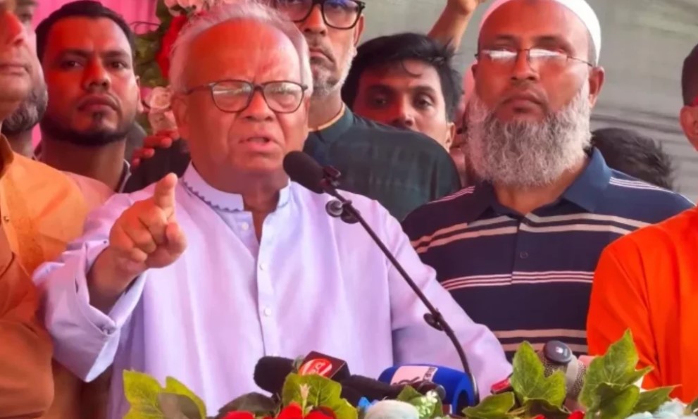 দেশে অতীতের মতো অন্ধকার যেন আর না আসে: নেতা-কর্মীদের রিজভীর কড়া বার্তা