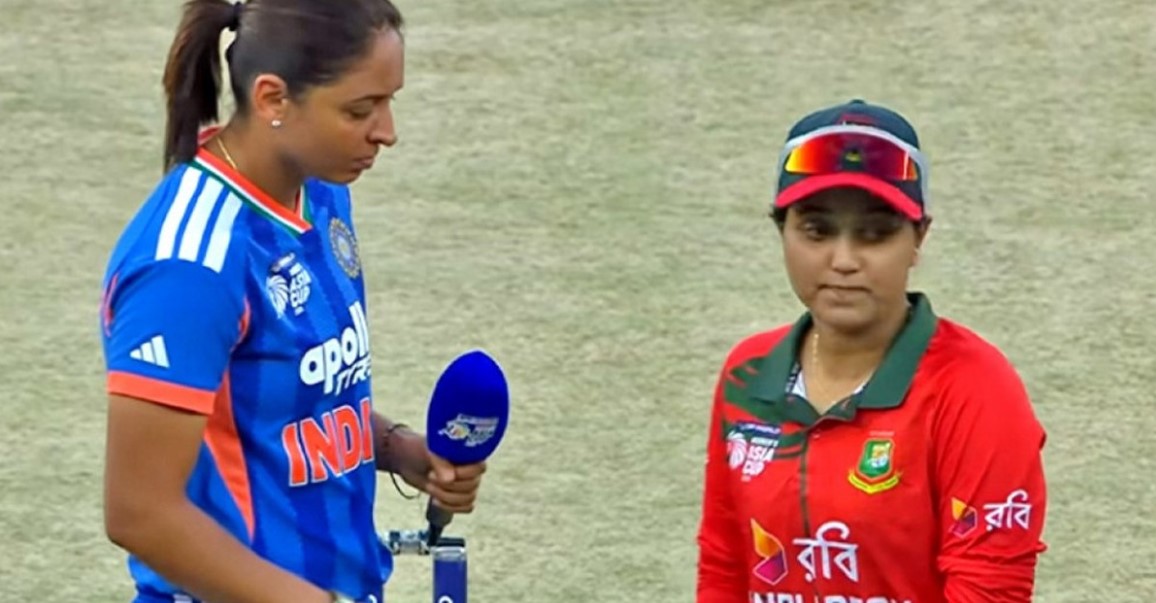 হারমানপ্রীতের সঙ্গে হাত মেলাননি জ্যোতি: দায় নিতে নারাজ বিসিবি