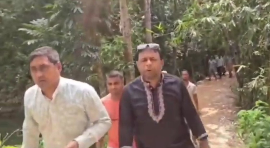 খানাখন্দে ভরা সড়কের দিন শেষ: এমপি হাসনাত আবদুল্লাহর বরাদ্দে পাকা হচ্ছে ইউছুফপুর সড়ক