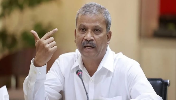 শপথ নেওয়ার পরের দিনগুলোর বিস্ময়কর অভিজ্ঞতা নিয়ে মুখ খুললেন ড. আসিফ নজরুল