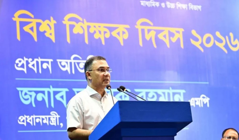প্রযুক্তিমুখী শ্রেণিকক্ষ ও শিক্ষকদের সম্মানি নিয়ে সরকার প্রধানের বড় ঘোষণা