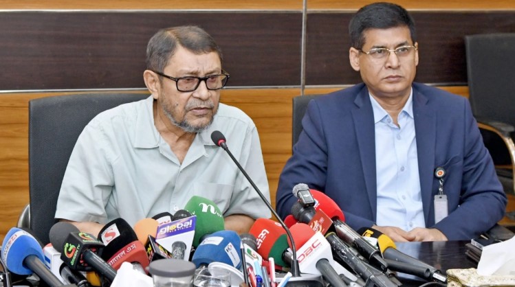 ঘরে ঘরে জন্মনিয়ন্ত্রণ সামগ্রী পৌঁছাবে সরকার: এক বছরব্যাপী ক্যাম্পেইনের ঘোষণা স্বাস্থ্যমন্ত্রীর