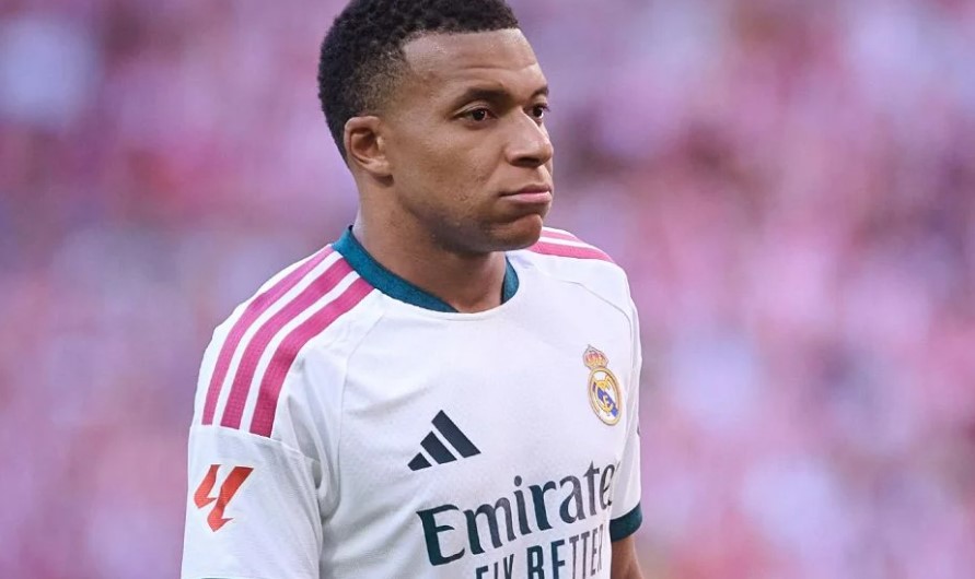 রিয়াল মাদ্রিদের অভ্যন্তরীণ সংঘাত নিয়ে স্প্যানিশ গণমাধ্যমের নতুন খবর