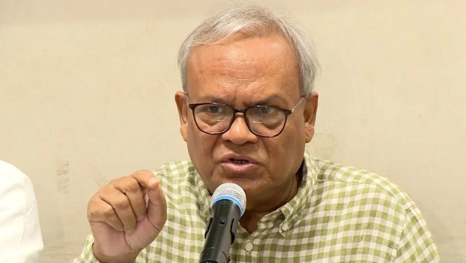 রাষ্ট্রায়ত্ত প্রতিষ্ঠান দুর্বল করতে ষড়যন্ত্র চলছে: রুহুল কবির রিজভী
