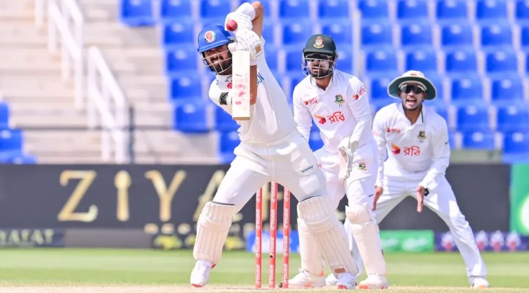 ৪৭৯ রানের পাহাড়সম লক্ষ্য তারা করতে নেমে চাপে আফগানিস্তান