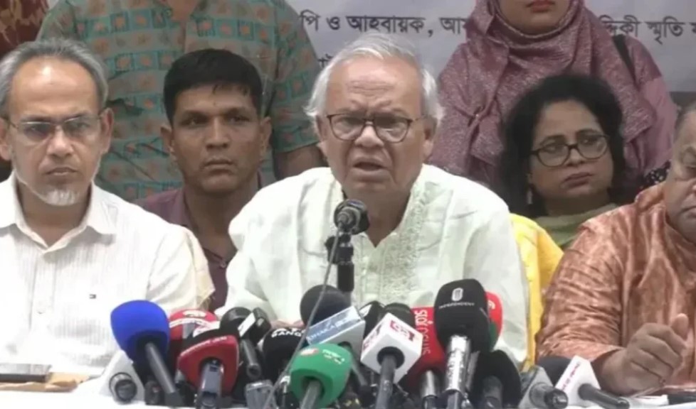 আওয়ামী লীগকে জামায়াতই মাফ করে দিতে চেয়েছিল, বিএনপি নয়: রুহুল কবির রিজভী