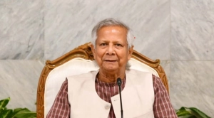 পদে থাকুন ড. ইউনূস, তবেই সমাধান- রাজনীতিকরা