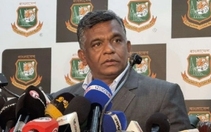হারতে হারতে দেয়ালে পিঠ, এবার ঘুরে দাঁড়ানোর চেষ্টায় বিসিবি