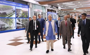 যুক্তরাজ্যের উদ্দেশে ঢাকা ছাড়লেন প্রধান উপদেষ্টা ড. ইউনূস
