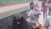 ঈশ্বরদী বাইপাসে ছাউনির সংকট, স্টেশনে যাত্রী দুর্ভোগ চরমে