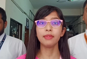 “নিজ ঘরে নিরাপত্তার জন্য লড়াই, আদালতে মেয়ে”