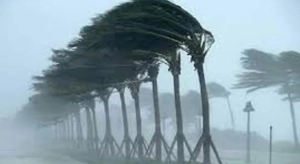 দুপুরেই ঝড়! সতর্কতা জারি দেশের সাত অঞ্চলে