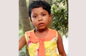 ঘরের চুলা থেকেই বিভীষিকা, নিভে গেল মিথিলা