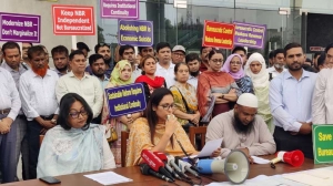 ‘মার্চ টু এনবিআর’-এ অচল রাজস্ব ব্যবস্থা: শাটডাউনে স্থবির আমদানি–রপ্তানি কার্যক্রম